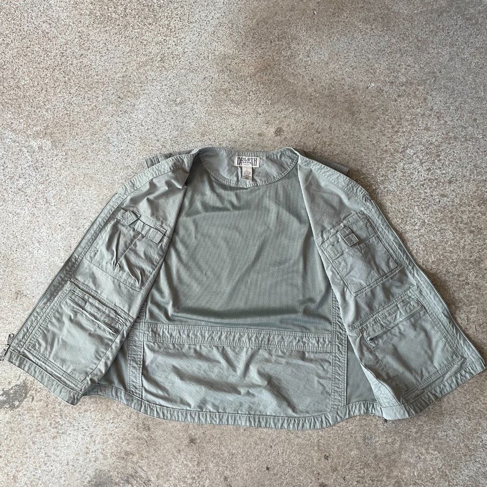 Utility Vest - Picture 3 of 8